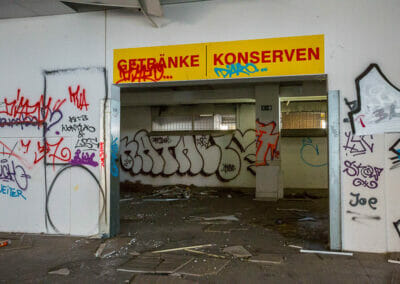 Kaisers supermarket Schonweide Abandoned Berlin 0757